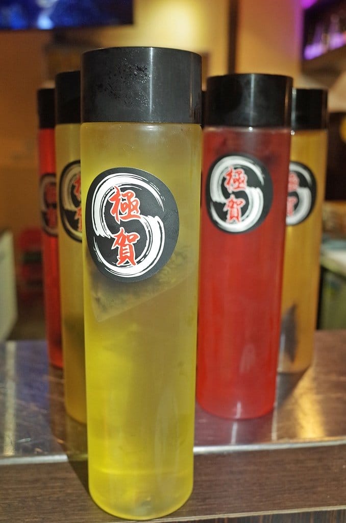 【好食分享】新竹忠孝 極賀燒肉專賣Bar 烤肉免動手專人服務烤到好，下班小酌好去處