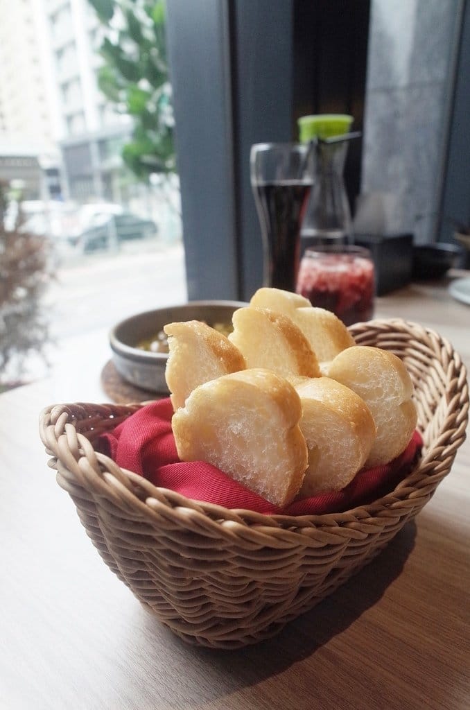 【好食分享】新竹關新路附近，西班牙農家菜廚房 Hola 一起來享受熱情美食盛宴