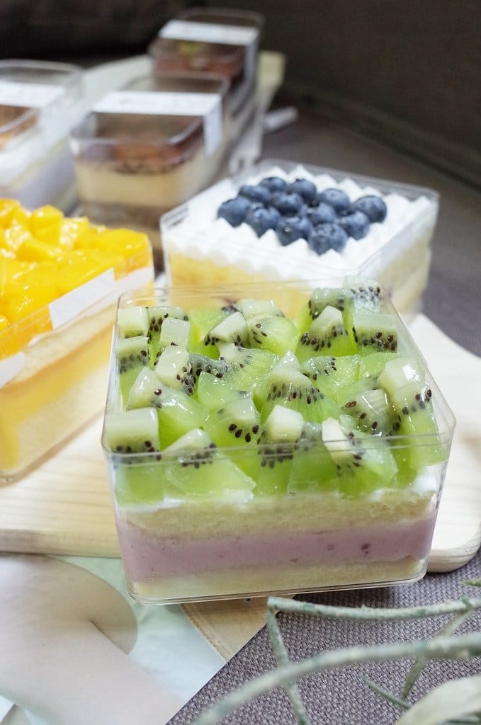 【好食分享】新竹 Patio帕堤歐 現在也有宅配甜點，小蛋糕水果優格，下午茶必備甜點夢享盒