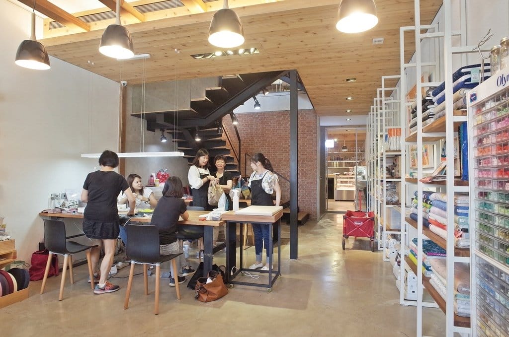 【育兒分享】媽咪的人生第一條手作圍兜兜 手作森林 handmori 新竹拼布教室初體驗