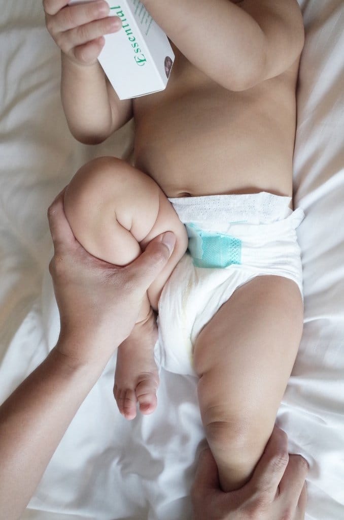 【生活分享】香草魔法學苑我的香氛美學,特級玫瑰精華按摩油?! 寵愛自己、寵愛寶貝 ,按摩精油推薦 - 第24張圖 【生活分享】香草魔法學苑我的香氛美學,特級玫瑰精華按摩油?! 寵愛自己、寵愛寶貝 ,按摩精油推薦