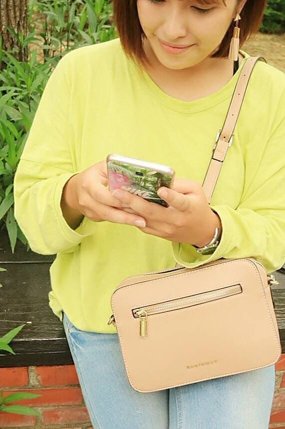 【美麗分享】入秋必買平價美包 ROBINMAY 甜蜜的早秋樂桃斜背包，就愛質感裸讓媽咪氣質飆升。