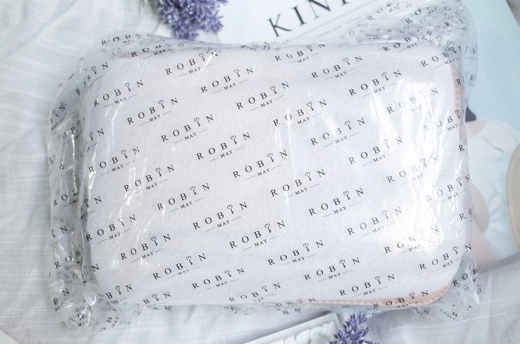 【美麗分享】入秋必買平價美包 ROBINMAY 甜蜜的早秋樂桃斜背包，就愛質感裸讓媽咪氣質飆升。