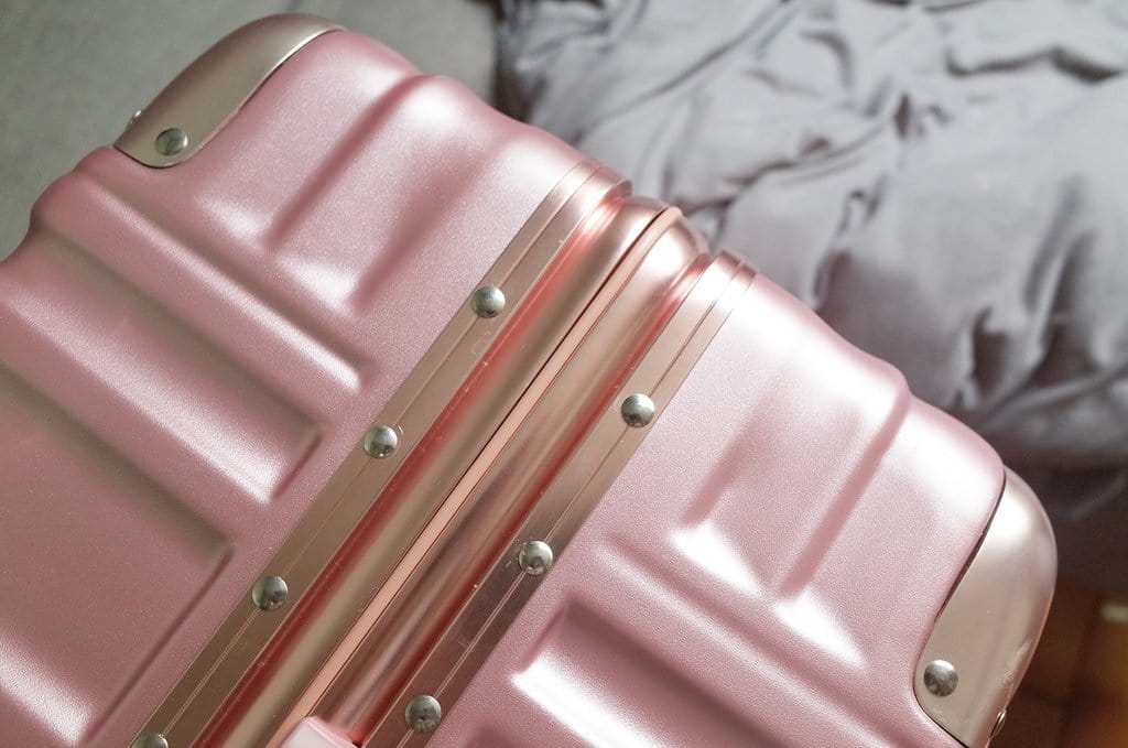 【生活分享】人生的旅途上就是要有 ToboogXHinomoto 29吋 超美時尚 頂級磨砂鋁框行李箱