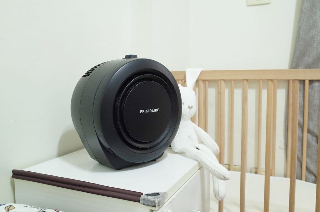 【開箱分享】美國Frigidaire富及第 極簡風空氣清淨機、倍效空氣清淨機，精美窄身外觀抗空污改善空氣品質