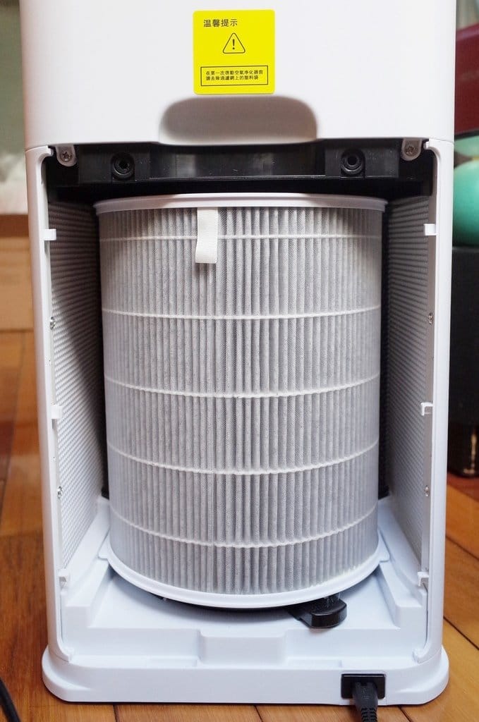 【開箱分享】美國Frigidaire富及第 極簡風空氣清淨機、倍效空氣清淨機，精美窄身外觀抗空污改善空氣品質