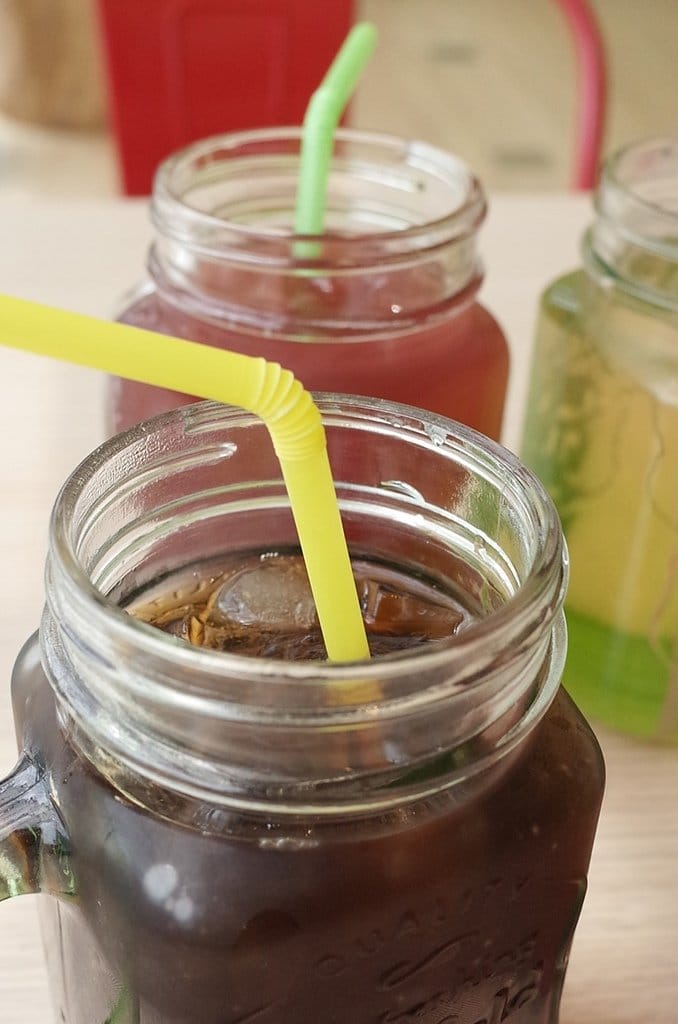 【好食分享】苗栗頭份 近尚順廣場，親子玻璃餐廳 平價超大牛排 餓勢力pasta，義大利麵、焗烤、排餐、炸物