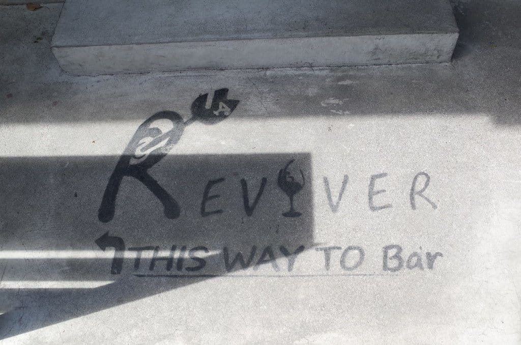 【好食分享】新竹巷弄熱門甜點，近新竹火車站游泳池咖啡店 默默 x Reviver IG打卡熱點