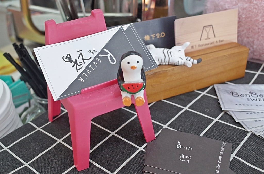 【好食分享】新竹巷弄熱門甜點，近新竹火車站游泳池咖啡店 默默 x Reviver IG打卡熱點