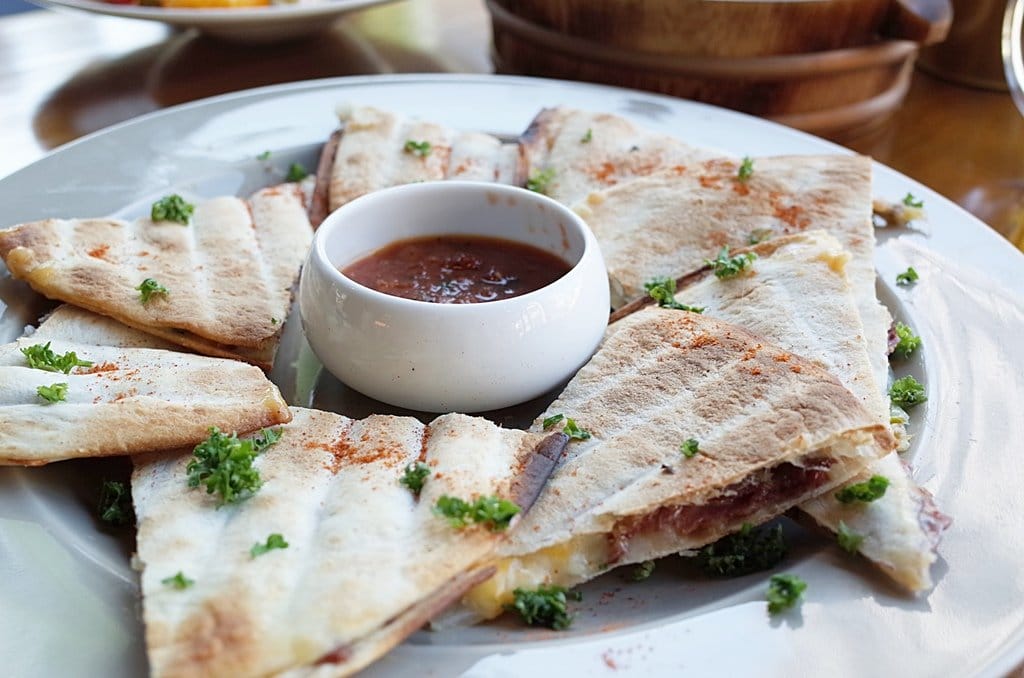 【好食分享】橋下2.0 Restaurant & Bar 竹北的朋友不用再跑新竹啦,不管白天、深夜 來個放鬆的小約會吧 - 第35張圖 【好食分享】橋下2.0 Restaurant & Bar 竹北的朋友不用再跑新竹啦,不管白天、深夜 來個放鬆的小約會吧