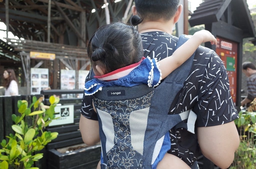 【育兒分享】i-angel MAGIC7 可摺疊座椅式背巾，全球首創可摺疊收納、易攜帶，寶寶嬰兒新手家長必備