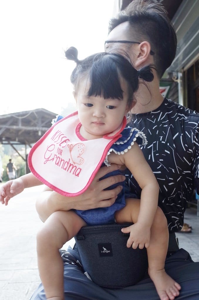 【育兒分享】i-angel MAGIC7 可摺疊座椅式背巾，全球首創可摺疊收納、易攜帶，寶寶嬰兒新手家長必備