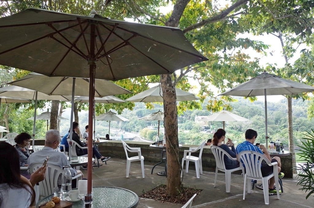 【好食分享】新竹峨眉鄉 二泉湖畔咖啡民宿，恬靜的湖畔風光假日親子好去處，隱密打卡據點