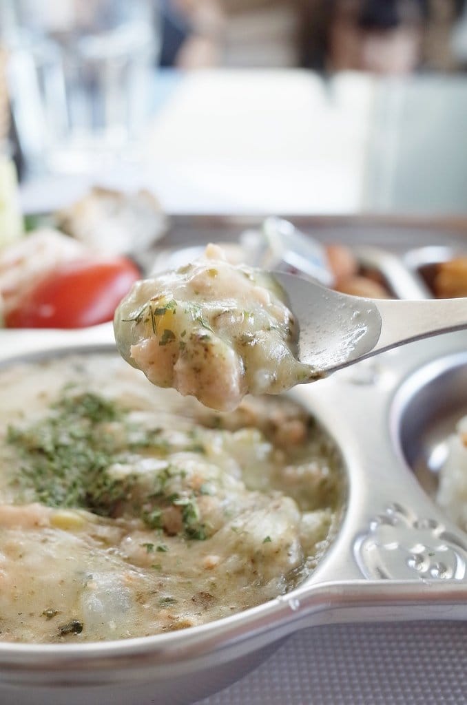 【好食分享】淡水三芝親子餐廳推薦,孩子的夢幻天堂大型室內遊樂設施、戶外大沙坑 海豚咖啡 - 第26張圖 【好食分享】淡水三芝親子餐廳推薦,孩子的夢幻天堂大型室內遊樂設施、戶外大沙坑 海豚咖啡