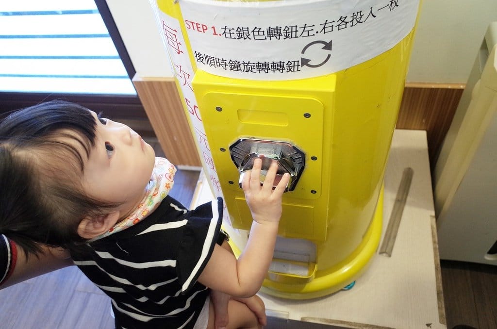 【好食分享】淡水三芝親子餐廳推薦,孩子的夢幻天堂大型室內遊樂設施、戶外大沙坑 海豚咖啡 - 第37張圖 【好食分享】淡水三芝親子餐廳推薦,孩子的夢幻天堂大型室內遊樂設施、戶外大沙坑 海豚咖啡