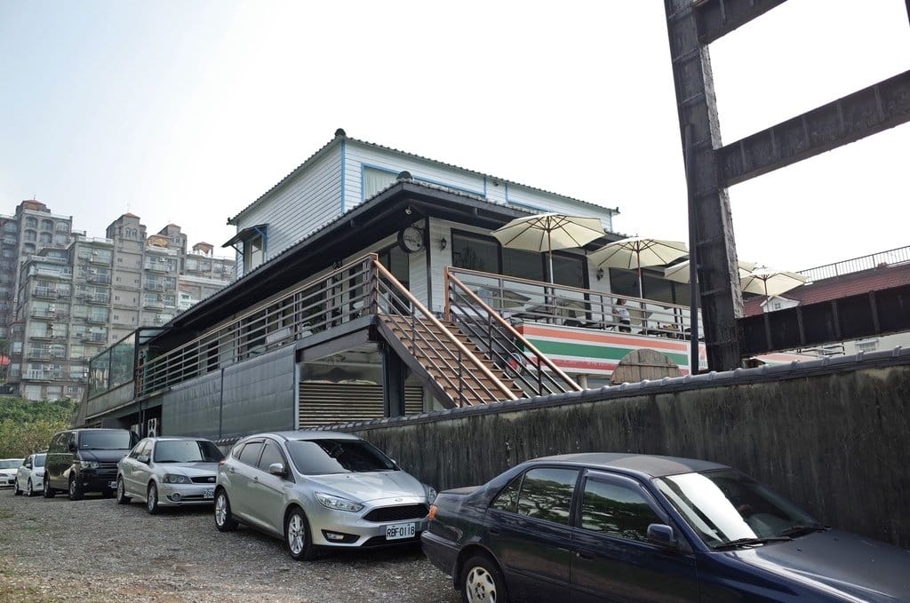 【好食分享】淡水三芝親子餐廳推薦,孩子的夢幻天堂大型室內遊樂設施、戶外大沙坑 海豚咖啡 - 第5張圖 【好食分享】淡水三芝親子餐廳推薦,孩子的夢幻天堂大型室內遊樂設施、戶外大沙坑 海豚咖啡