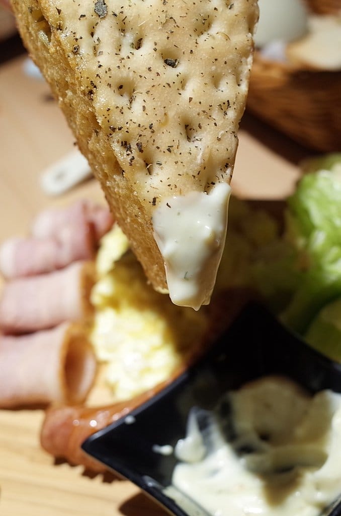 【好食分享】新竹竹東 莀晞咖啡屋，親子友善咖啡廳推薦，更提供早午餐與義式料理呦。