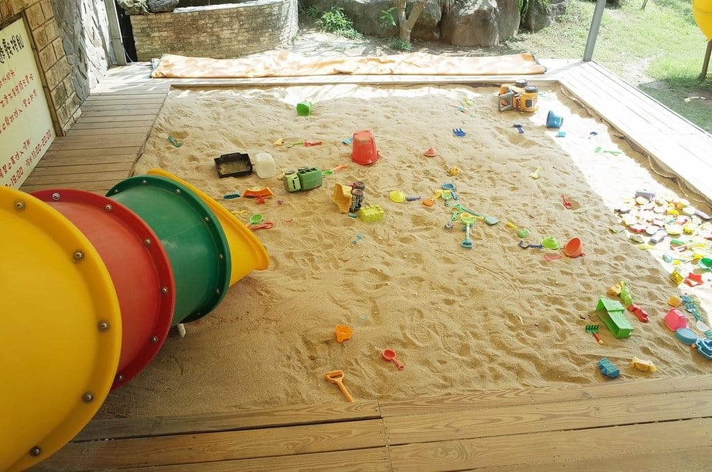 【好食分享】淡水三芝親子餐廳推薦,孩子的夢幻天堂大型室內遊樂設施、戶外大沙坑 海豚咖啡 - 第45張圖 【好食分享】淡水三芝親子餐廳推薦,孩子的夢幻天堂大型室內遊樂設施、戶外大沙坑 海豚咖啡