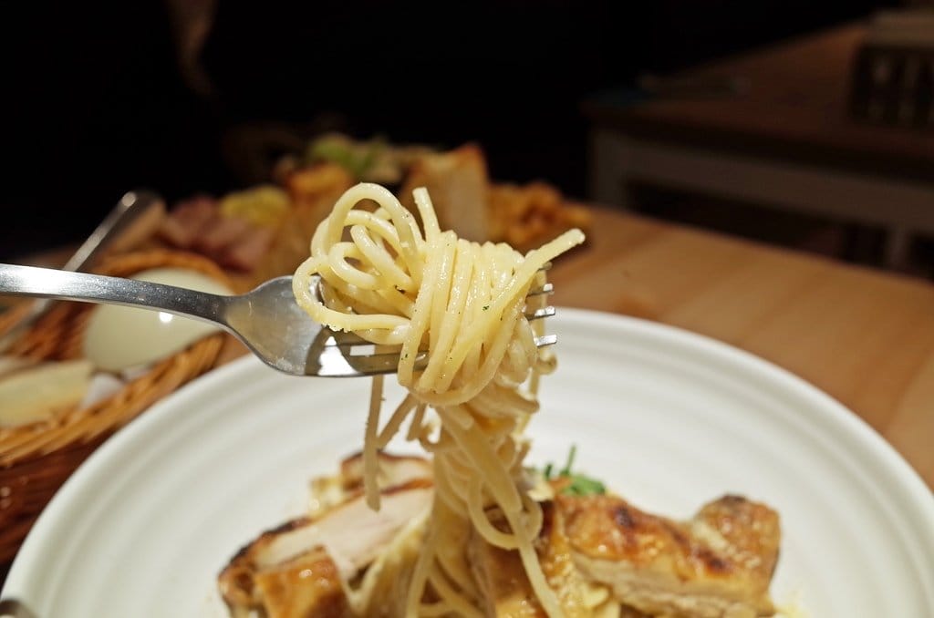 【好食分享】新竹竹東 莀晞咖啡屋，親子友善咖啡廳推薦，更提供早午餐與義式料理呦。