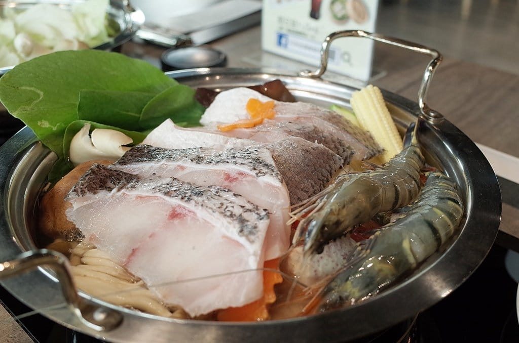 【好食分享】新竹火鍋推薦,媽媽魚百味釜精緻鍋物景觀餐廳,新鮮海鮮/靠近煙波大飯店附近氣氛佳 - 第21張圖 【好食分享】新竹火鍋推薦,媽媽魚百味釜精緻鍋物景觀餐廳,新鮮海鮮/靠近煙波大飯店附近氣氛佳