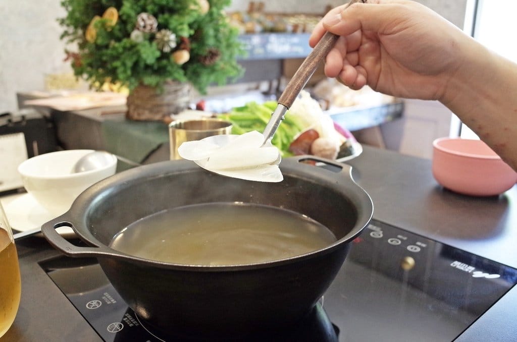 【好食分享】新竹竹北隱藏版法式風格良辰採集鍋物，天然費工鍋底/天氣冷熱呼呼喝還能喝到新鮮滋味