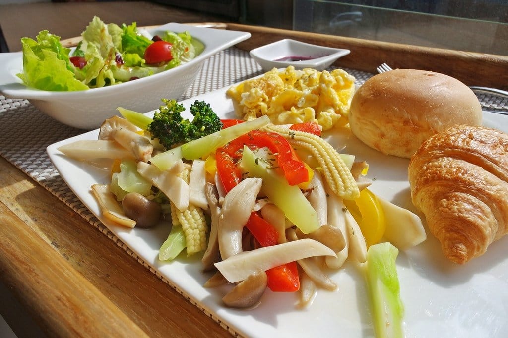 【好食分享】新竹竹北 坦白說Tabaso 親子餐廳推薦,早午餐,咖啡,帶寶貝輕鬆來吃飯的好地方