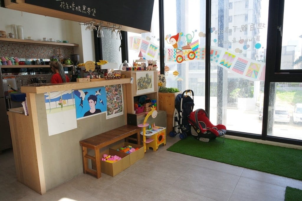 【好食分享】新竹竹北 坦白說Tabaso 親子餐廳推薦,早午餐,咖啡,帶寶貝輕鬆來吃飯的好地方