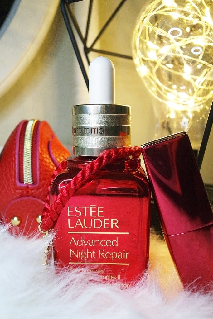 【美妝分享】ESTEE LAUDER雅詩蘭黛 特潤超導修護露鴻,唇膏色號520 紅運當頭新春限定版 - 第3張圖 【美妝分享】ESTEE LAUDER雅詩蘭黛 特潤超導修護露鴻,唇膏色號520 紅運當頭新春限定版