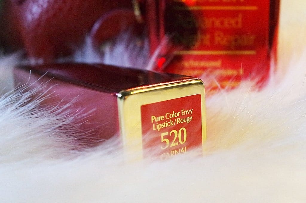 【美妝分享】ESTEE LAUDER雅詩蘭黛 特潤超導修護露鴻,唇膏色號520 紅運當頭新春限定版 - 第11張圖 【美妝分享】ESTEE LAUDER雅詩蘭黛 特潤超導修護露鴻,唇膏色號520 紅運當頭新春限定版