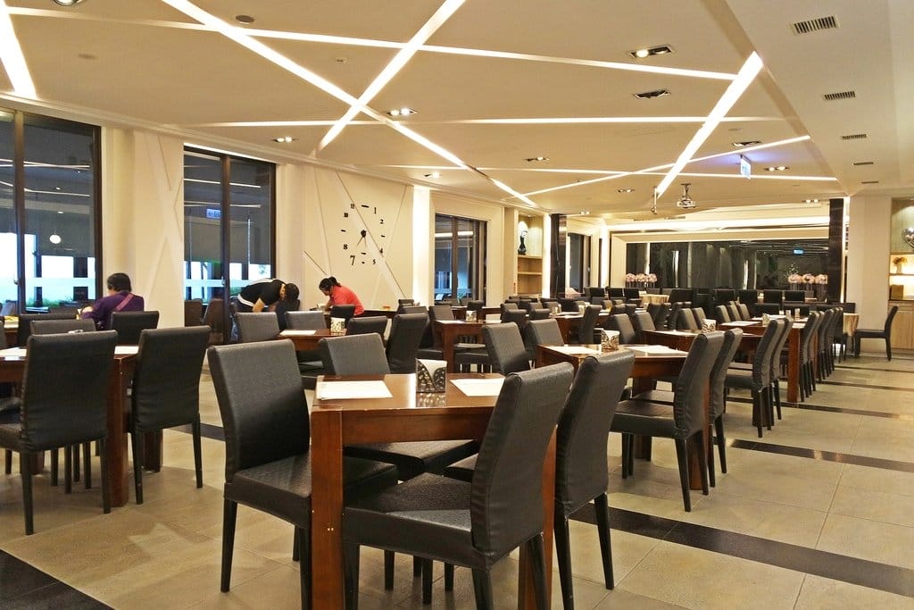 【旅遊分享】嘉義旅遊住宿,雲登景觀飯店,親子住宿,高爾夫球推桿體驗,優美環境讓人一住就不想離去