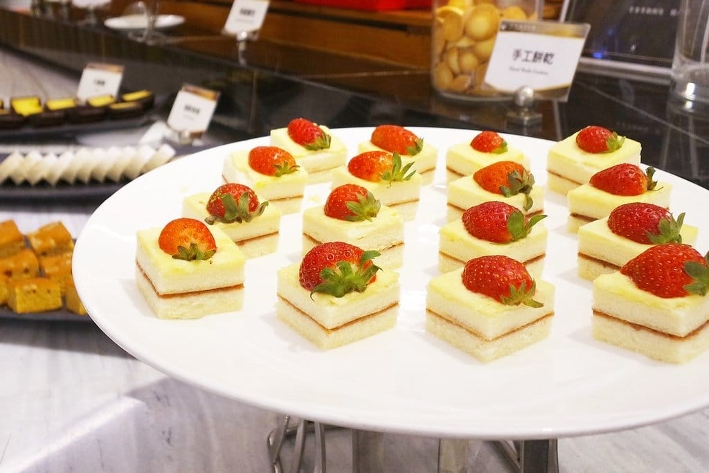 【旅遊分享】嘉義旅遊住宿,雲登景觀飯店,親子住宿,高爾夫球推桿體驗,優美環境讓人一住就不想離去