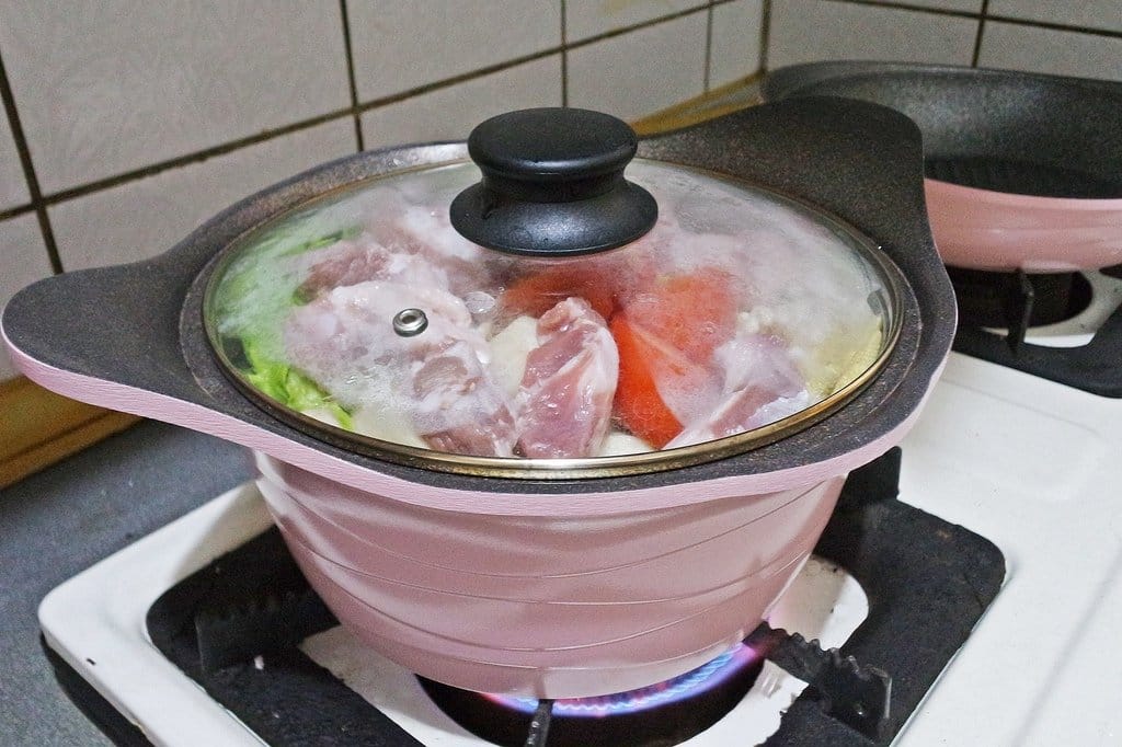 【生活分享】妝點女王的廚房,媽咪最愛,母親節必送【義大利CUOCO】暄妍粉鈦晶岩不沾鍋 - 第19張圖 【生活分享】妝點女王的廚房,媽咪最愛,母親節必送【義大利CUOCO】暄妍粉鈦晶岩不沾鍋