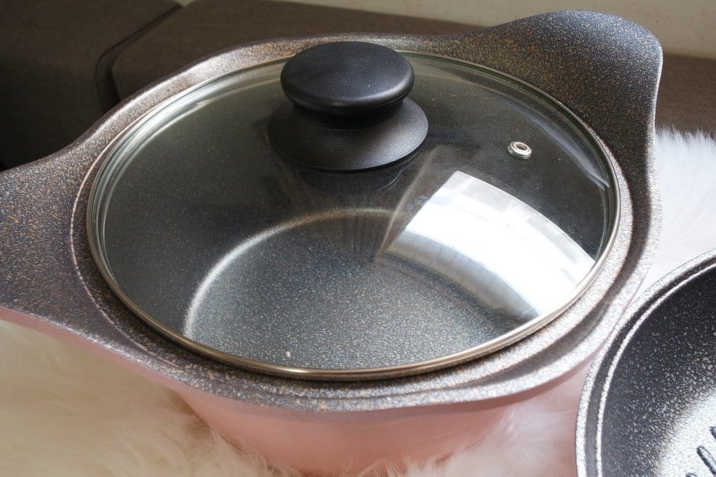 【生活分享】妝點女王的廚房,媽咪最愛,母親節必送【義大利CUOCO】暄妍粉鈦晶岩不沾鍋 - 第17張圖 【生活分享】妝點女王的廚房,媽咪最愛,母親節必送【義大利CUOCO】暄妍粉鈦晶岩不沾鍋