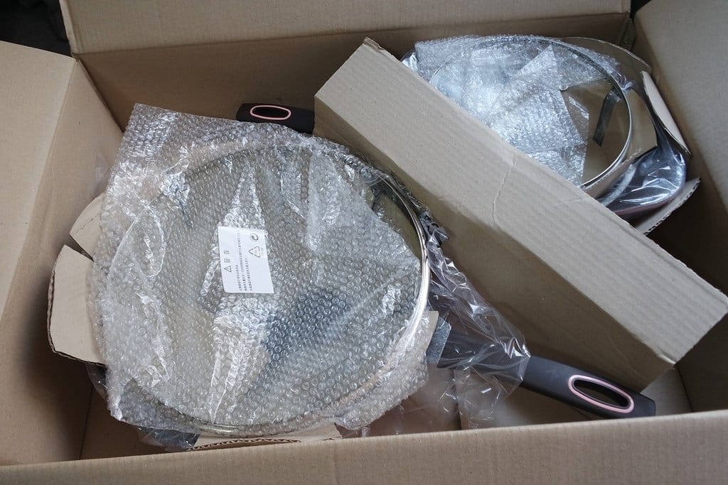 【生活分享】妝點女王的廚房,媽咪最愛,母親節必送【義大利CUOCO】暄妍粉鈦晶岩不沾鍋 - 第2張圖 【生活分享】妝點女王的廚房,媽咪最愛,母親節必送【義大利CUOCO】暄妍粉鈦晶岩不沾鍋