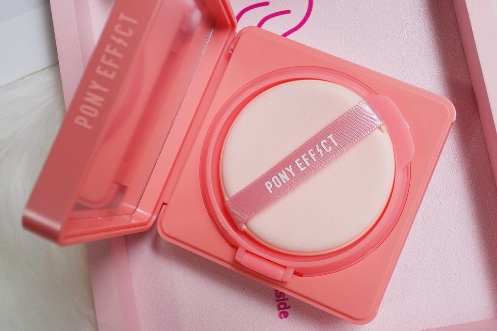 【美妝分享】打造精緻妝容,底妝很重要,PONY EFFECT 持久無瑕氣墊粉餅(粉紅梨花版)