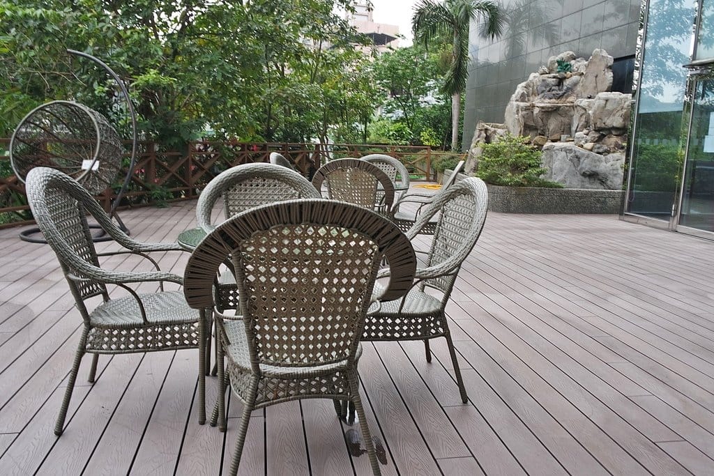 【旅遊分享】台北深坑住宿推薦,海灣假日酒店,全台唯一合法娛樂廳,交通方便近深坑老街、師大夜市、信義商圈