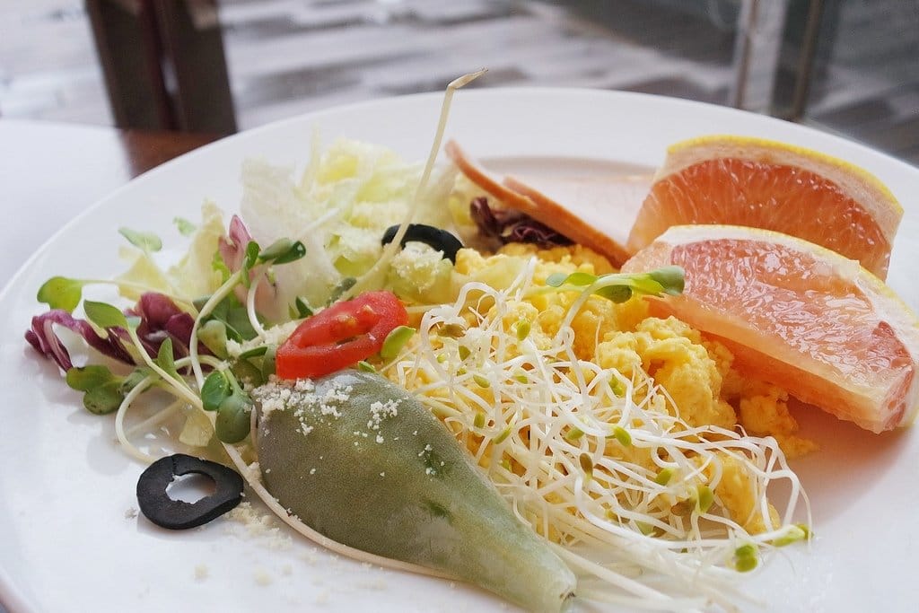 【旅遊分享】台北深坑住宿推薦,海灣假日酒店,全台唯一合法娛樂廳,交通方便近深坑老街、師大夜市、信義商圈