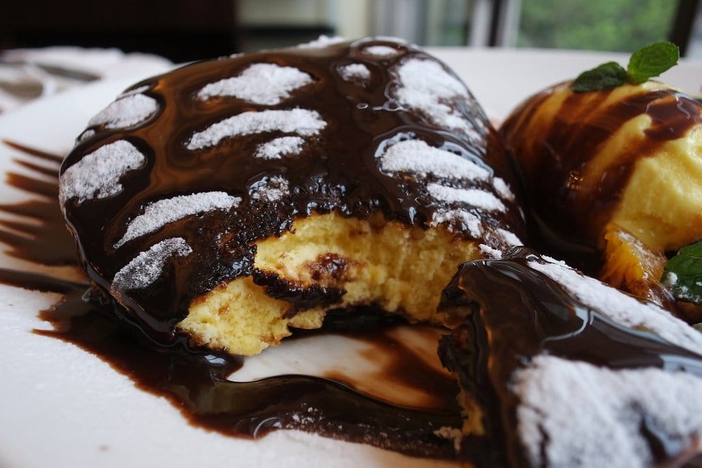 【旅遊分享】台北深坑住宿推薦,海灣假日酒店,全台唯一合法娛樂廳,交通方便近深坑老街、師大夜市、信義商圈