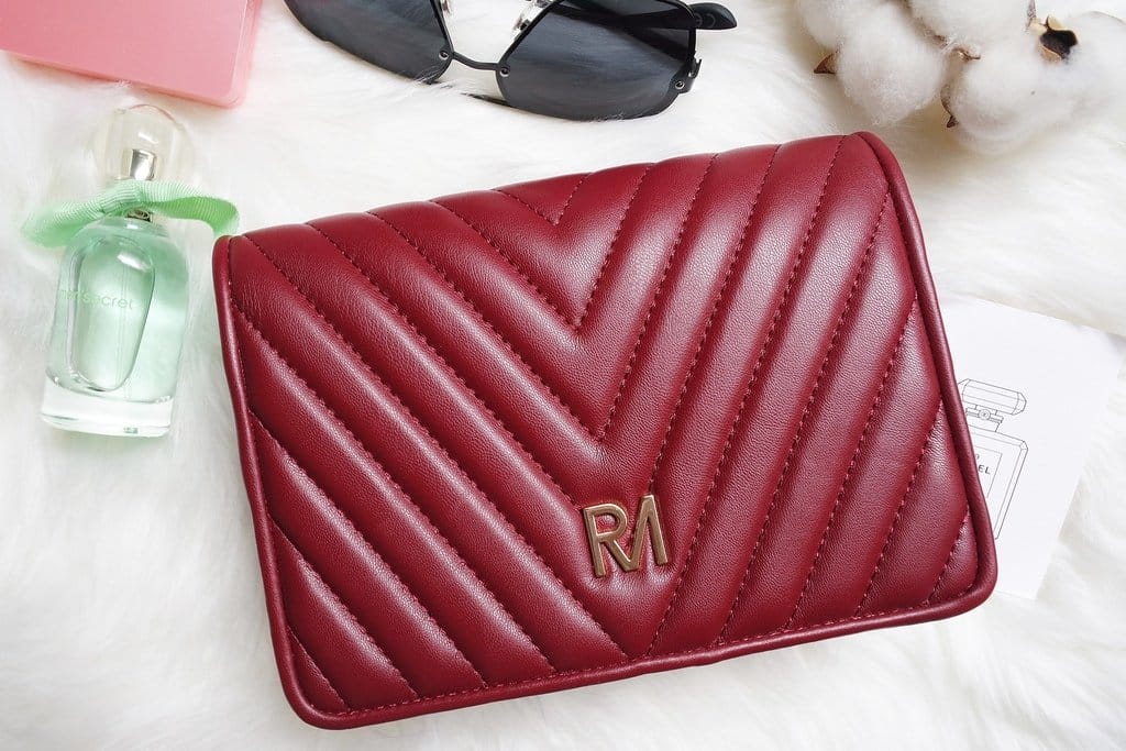 【穿搭分享】初夏購物車清單必備，愛不釋手 ROBINMAY 凱絲貝兒斜背包，兩種背帶、質感小包