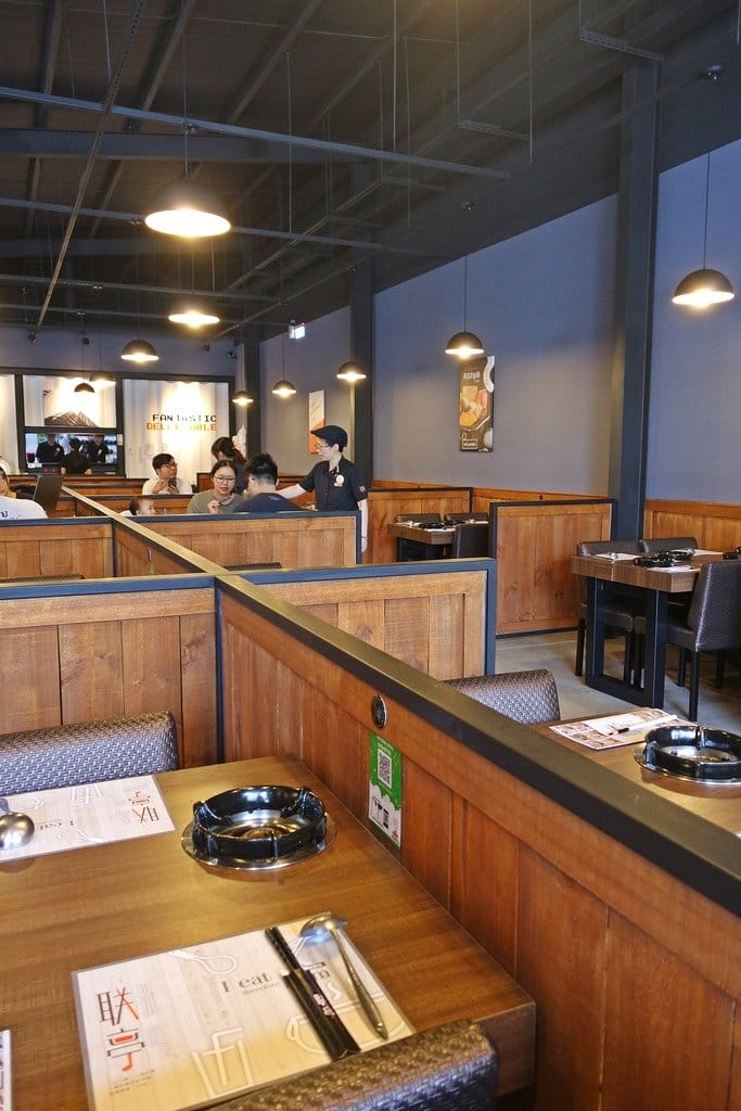 【美食分享】苗栗頭份,尚順附近精緻小火鍋推薦,份量多、手搖特調飲料,联亭泡菜鍋,附設停車場