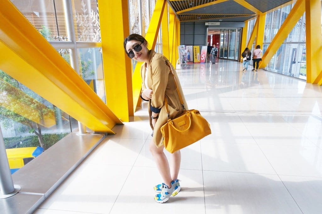 【穿搭分享】 Bonjour 又是一天的美好,時尚媽咪旅遊必備大容量美包,法國Lipault 保齡球包