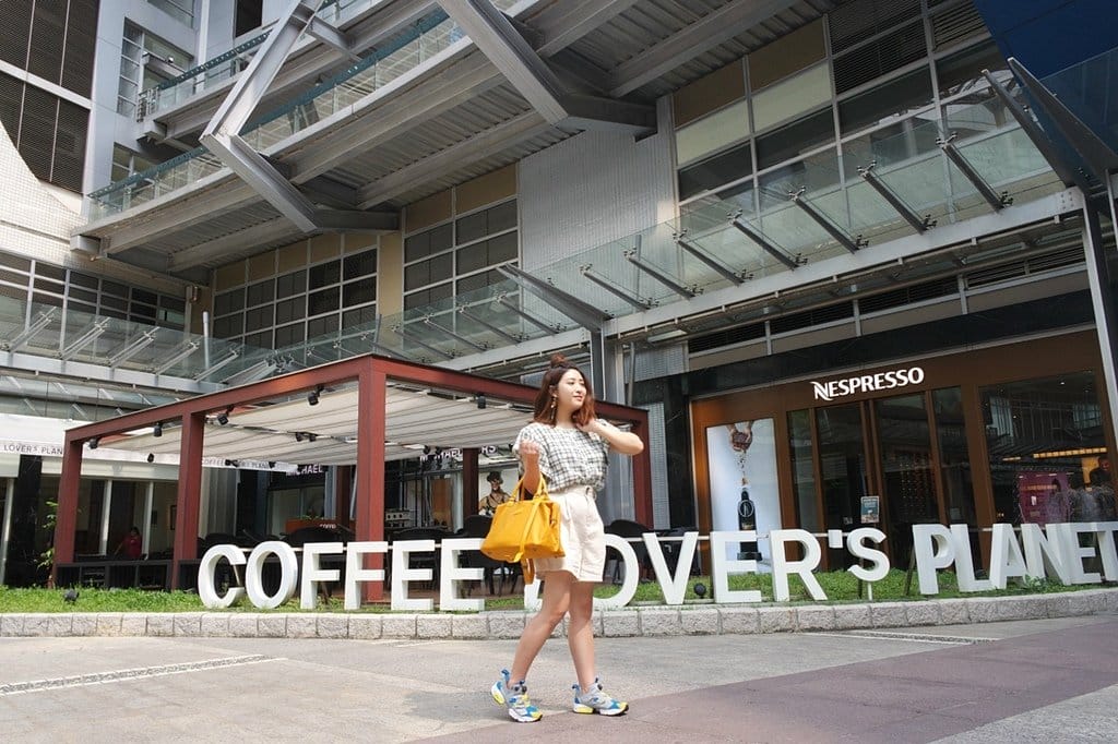 【穿搭分享】 Bonjour 又是一天的美好,時尚媽咪旅遊必備大容量美包,法國Lipault 保齡球包