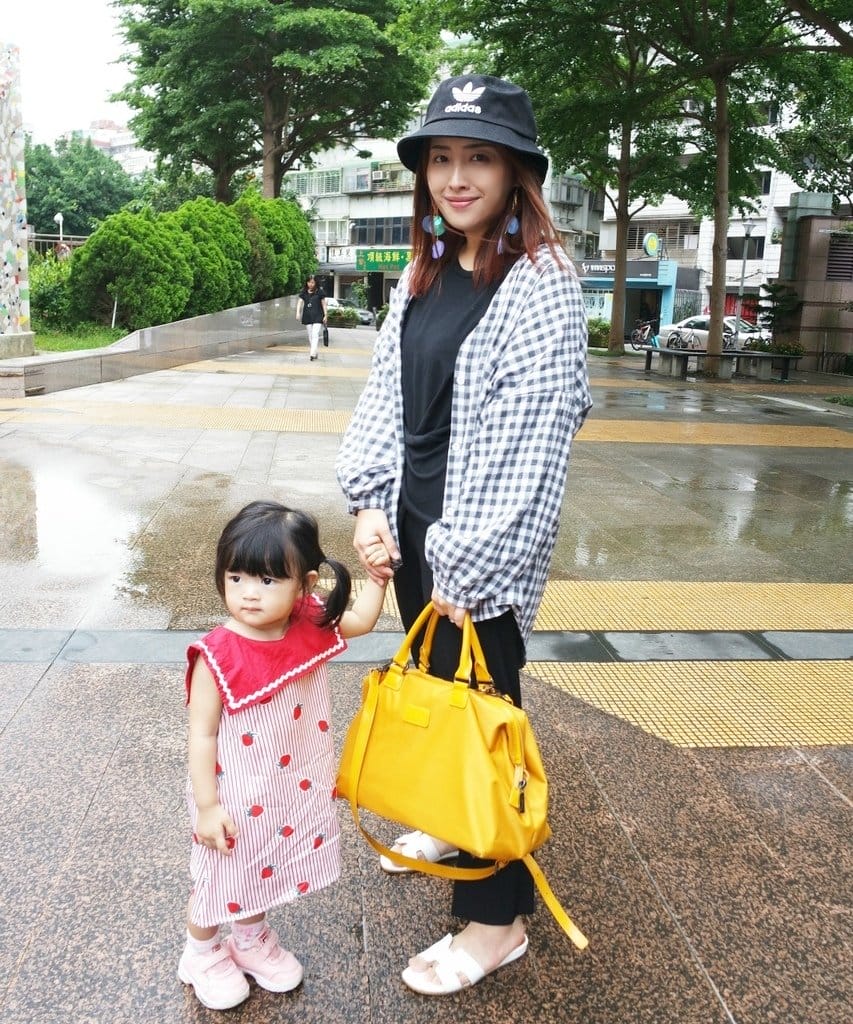 【穿搭分享】新衣服開箱文 Watermelon我的美人,夏季平價穿搭出遊必備套裝/媽咪休閒穿搭 - 第18張圖 【穿搭分享】新衣服開箱文 Watermelon我的美人,夏季平價穿搭出遊必備套裝/媽咪休閒穿搭