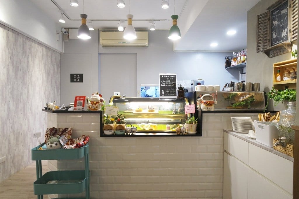 【好食分享】台北松山下午茶推薦,近中山國中站,夏綠地咖啡Charlotte Cafe,超好吃的手作米鬆餅 - 第6張圖 【好食分享】台北松山下午茶推薦,近中山國中站,夏綠地咖啡Charlotte Cafe,超好吃的手作米鬆餅