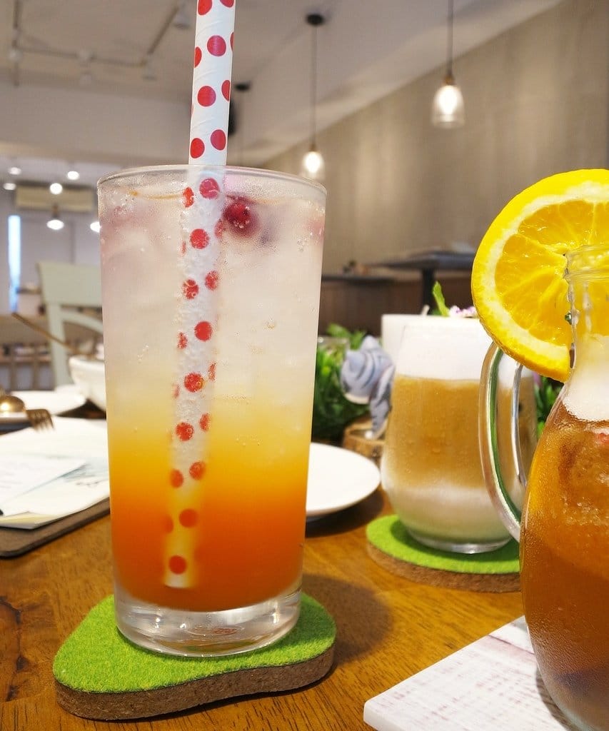 【好食分享】台北松山下午茶推薦,近中山國中站,夏綠地咖啡Charlotte Cafe,超好吃的手作米鬆餅 - 第22張圖 【好食分享】台北松山下午茶推薦,近中山國中站,夏綠地咖啡Charlotte Cafe,超好吃的手作米鬆餅