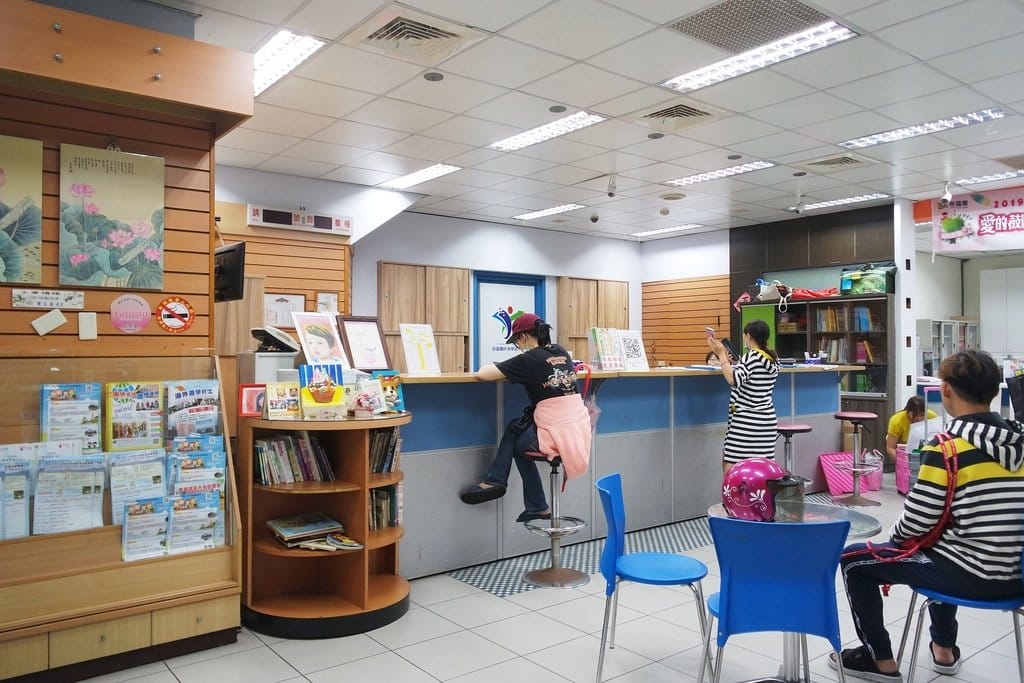 【生活分享】救國團桃園終身學習中心，光療凝膠美甲速成班，美甲進修從基礎開始學習好簡單