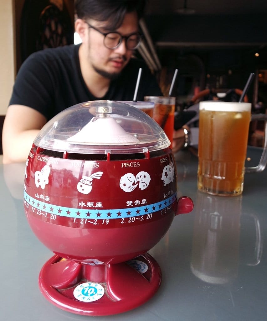 【美食分享】基隆飛鏢店,廟口正對面,大嘴巴茶坊複合式餐廳,聚會首選不限時用餐、中式、美式、鐵板、茶類飲品 - 第9張圖 【美食分享】基隆飛鏢店,廟口正對面,大嘴巴茶坊複合式餐廳,聚會首選不限時用餐、中式、美式、鐵板、茶類飲品