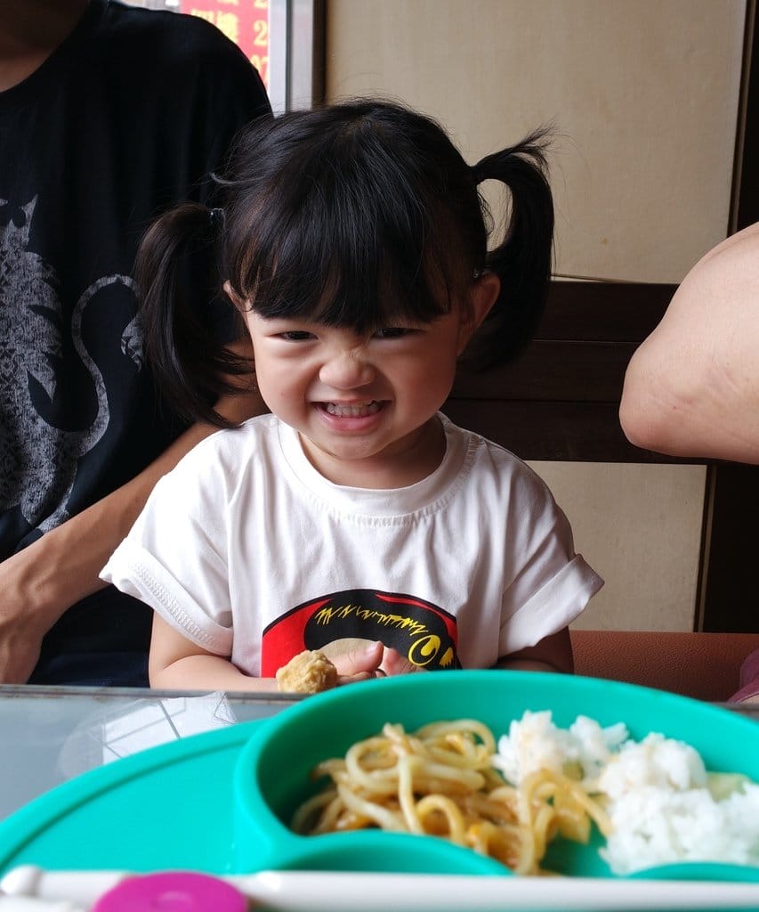 【美食分享】基隆飛鏢店,廟口正對面,大嘴巴茶坊複合式餐廳,聚會首選不限時用餐、中式、美式、鐵板、茶類飲品 - 第19張圖 【美食分享】基隆飛鏢店,廟口正對面,大嘴巴茶坊複合式餐廳,聚會首選不限時用餐、中式、美式、鐵板、茶類飲品