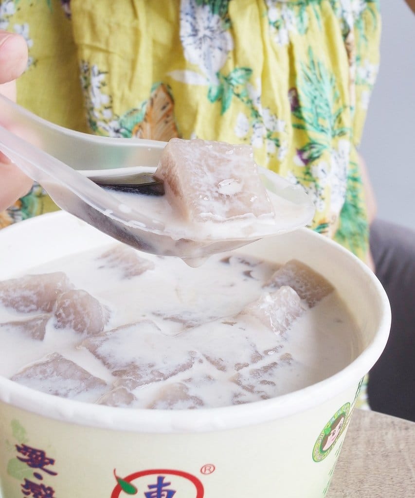 【美食分享】新豐連鎖知名甜點推薦,瑪露連嫩仙草(新豐門市),大人小孩都喜歡的滑嫩滋味