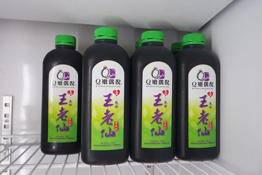 【美食分享】新豐連鎖知名甜點推薦,瑪露連嫩仙草(新豐門市),大人小孩都喜歡的滑嫩滋味